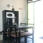 게스트하우스 Le Joli Fou 3*