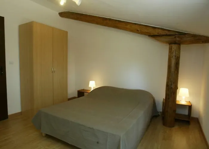 Le Joli Fou 3* Rémilly